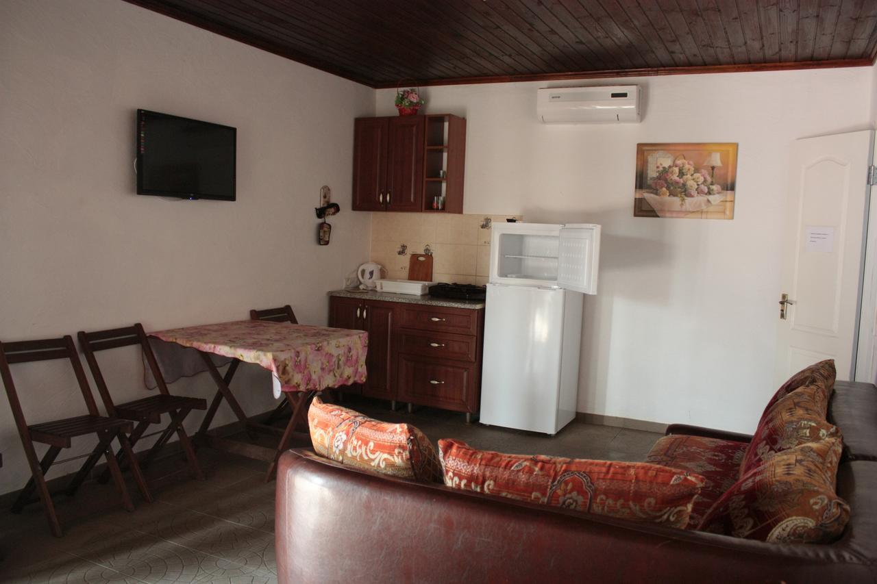 Akvitaniya Mini-Hotel Zatoka Buitenkant foto