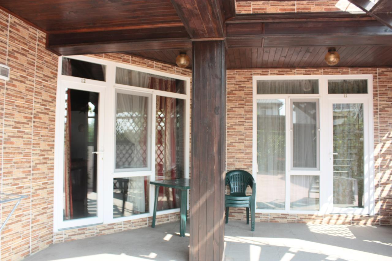 Akvitaniya Mini-Hotel Zatoka Buitenkant foto
